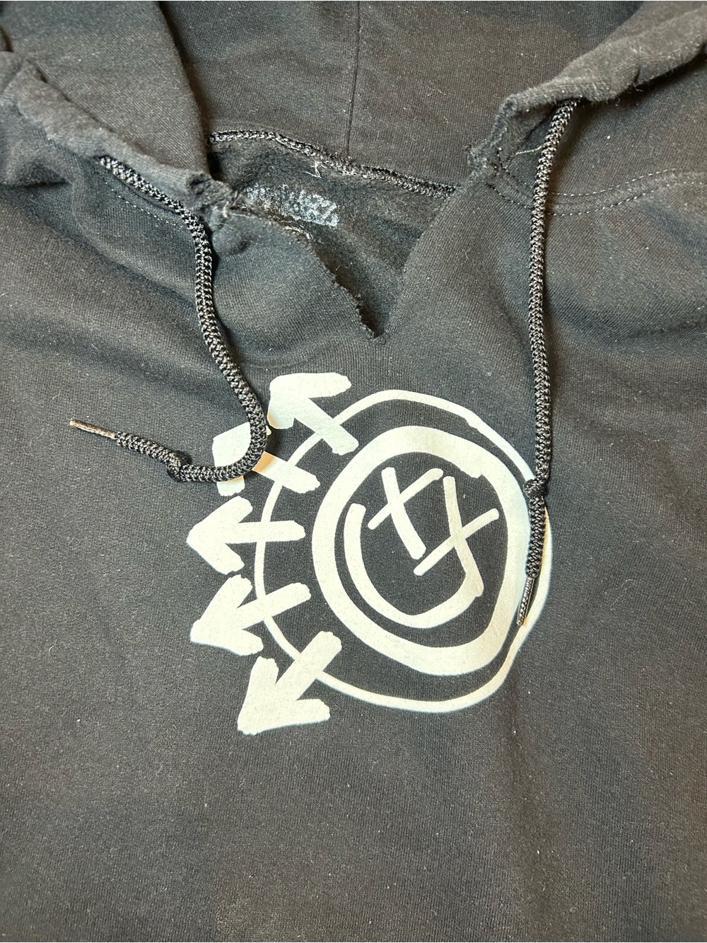 Black Blink-182 Graphic Hoodie with Sleeve Prints - Picture 3 of 6